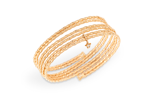 Wellendorff Armband UMARME MICH. Sonnenglanz aus 18 Karat Gelbgold als Freisteller bei Juwelier Krebber in Mönchengladbach-Rheydt
