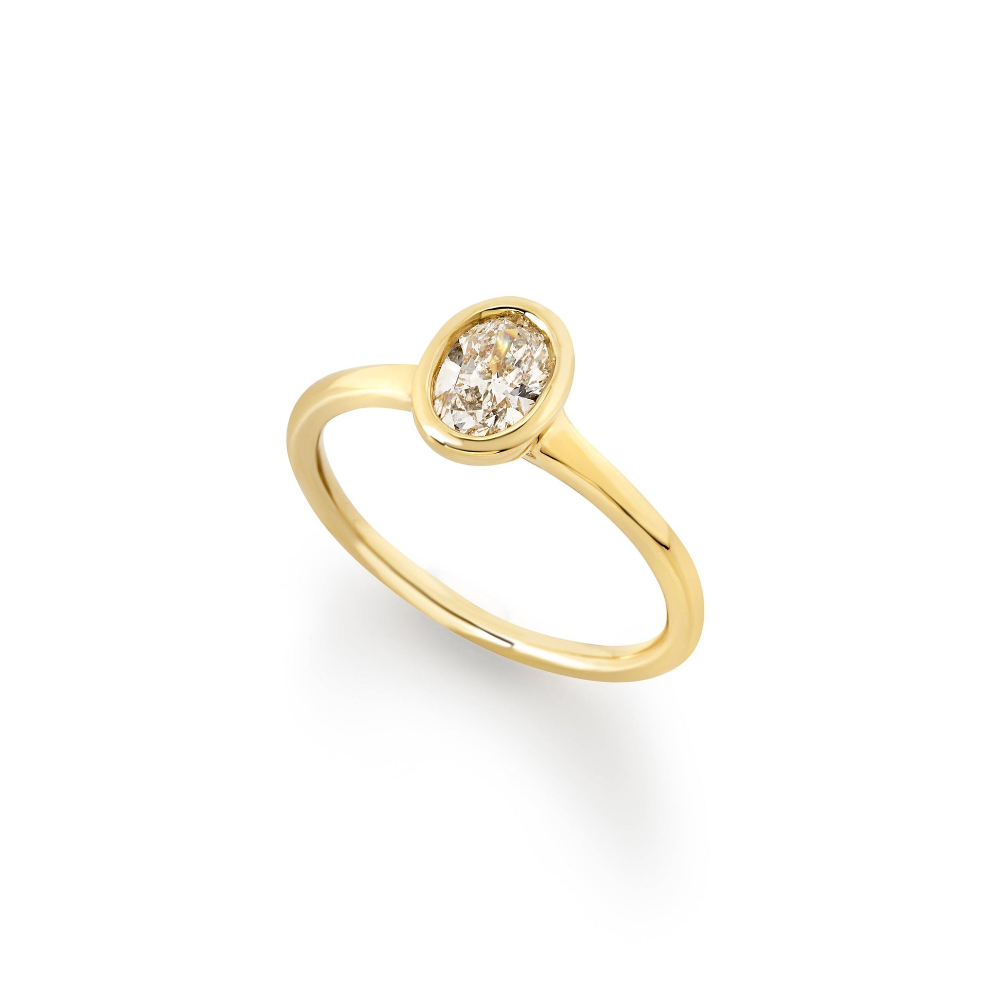 Krebber Essentials Verlobungsring Solitärring mit ovalem Diamanten aus Gold bei Juwelier Krebber in Mönchengladbach-Rheydt