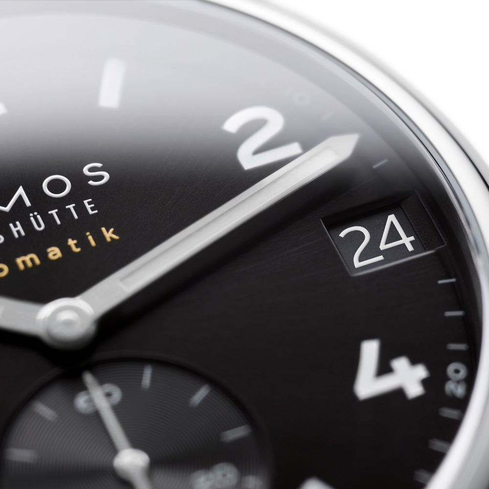 NOMOS Glashütte - Club Sport Neomatik