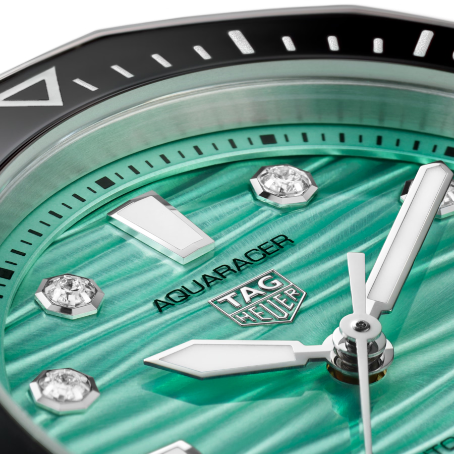 TAG Heuer Aquaracer Professional 300 Date 36 mm WBP231K.BA0618 – Produktansicht 10 bei Juwelier Krebber in Mönchengladbach-Rheydt