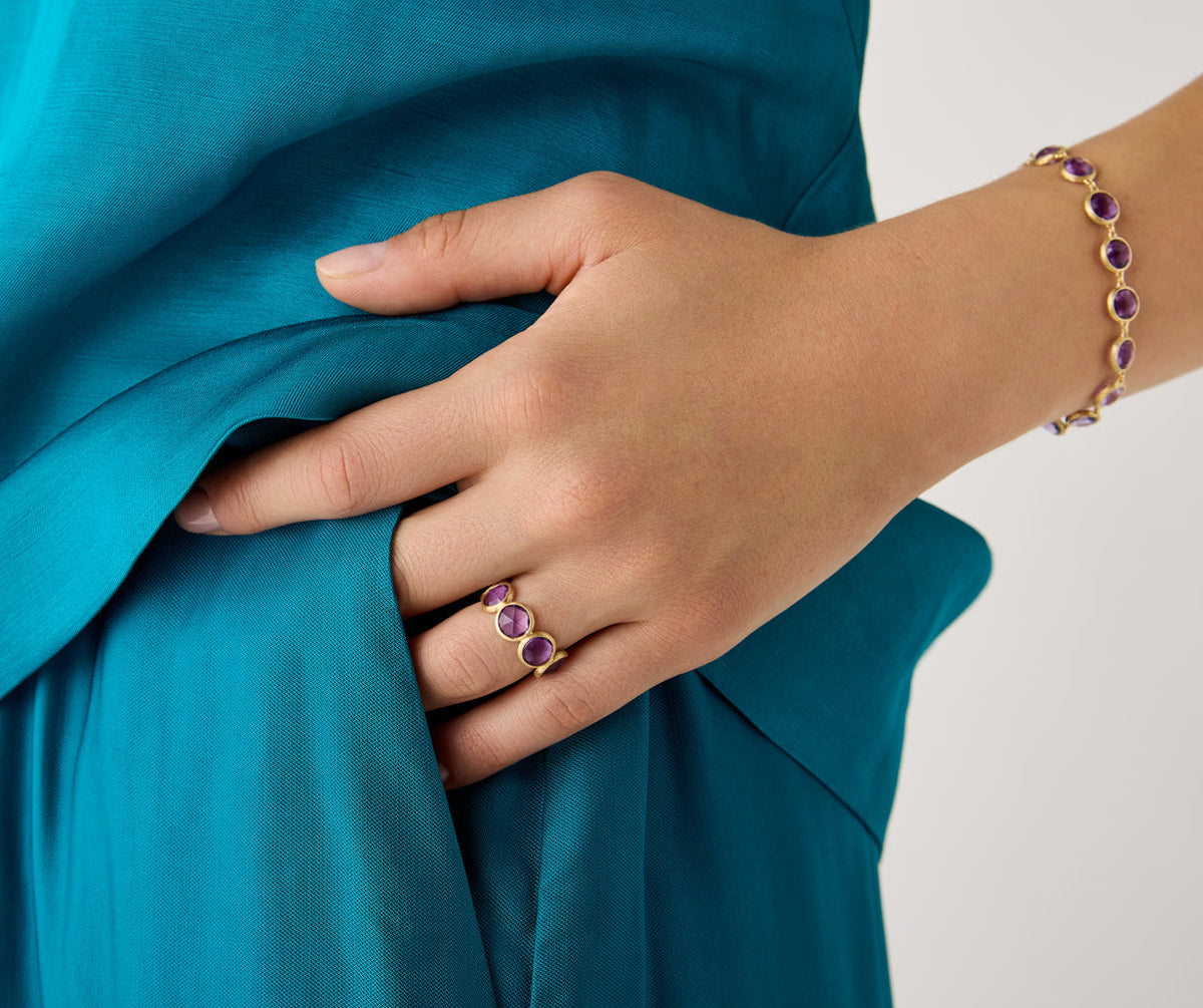 Marco Bicego Jaipur Color Bandring aus 18 Karat Gelbgold mit Amethysten bei Juwelier Krebber in Mönchengladbach-Rheydt.