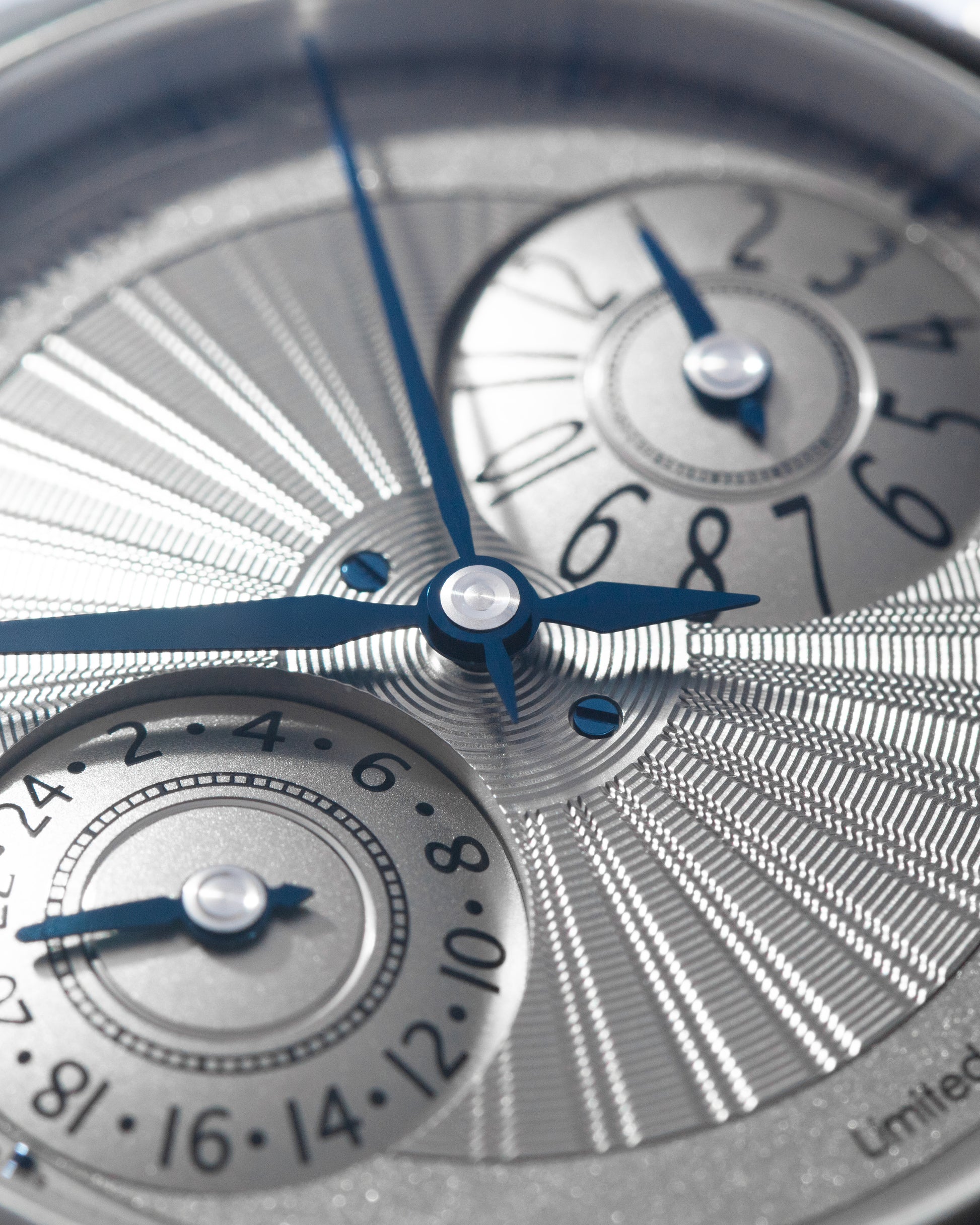 Chronoswiss Limiterte Edition Pulse GMT Silver Guilloche Uhr bei Juwelier Krebber in Rheydt