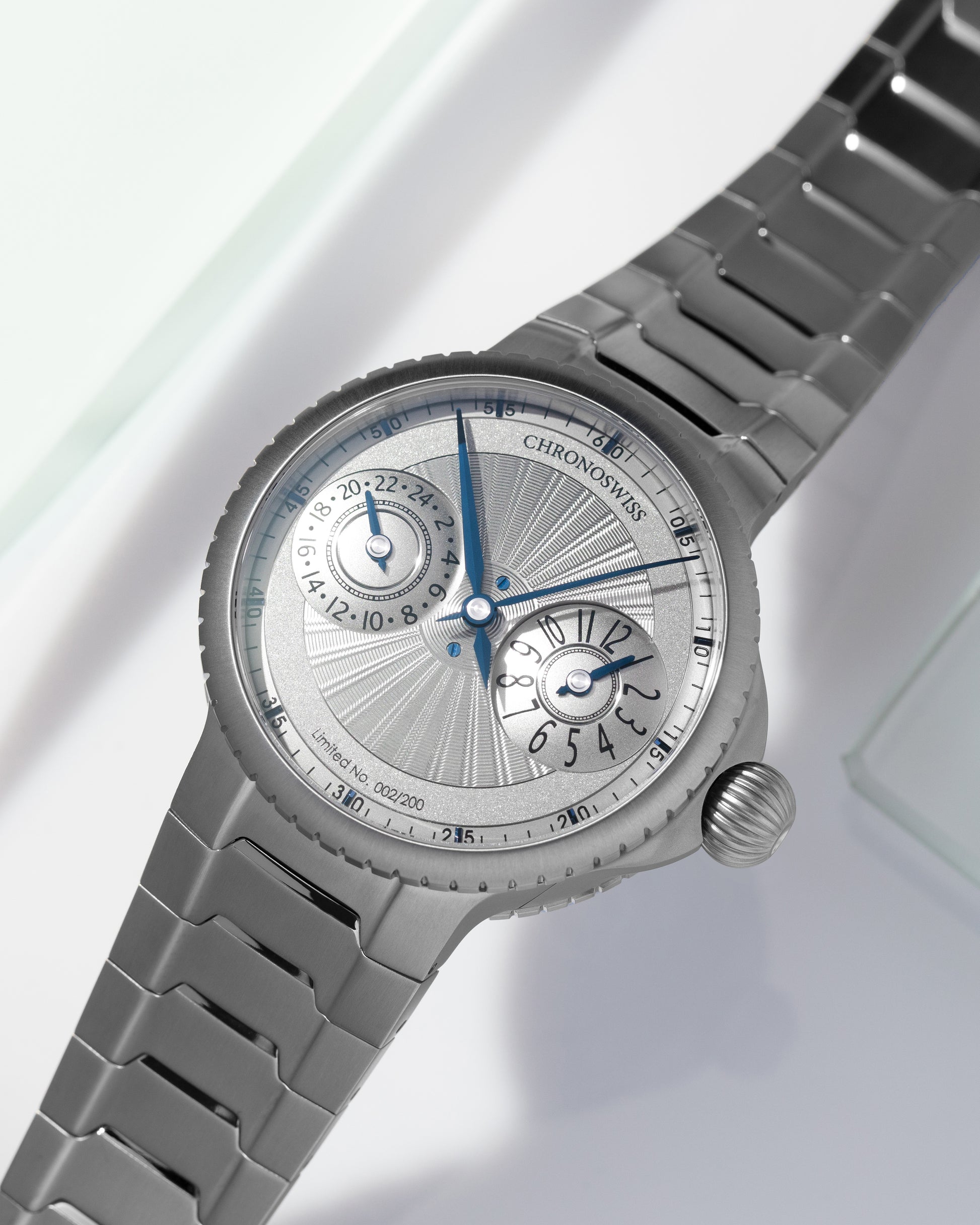 Chronoswiss Limiterte Edition Pulse GMT Silver Guilloche Uhr bei Juwelier Krebber in Rheydt