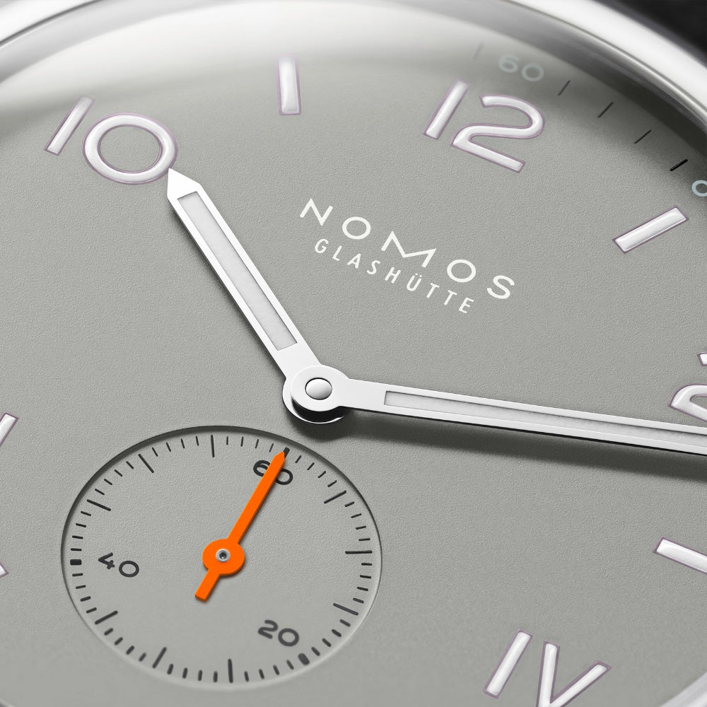 NOMOS Glashütte - Club Campus 38 absolute gray 727 NOMOS Glashütte - Club Campus 38 absolute gray 727 Nomos Club Automat Datum juwelier-krebber-monchengladbach-rheydt-herrenuhr-nomos-glashutte-club-campus-abolute-grey