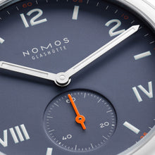 Lade das Bild in den Galerie-Viewer, NOMOS Glashütte - Club Campus blue purple
