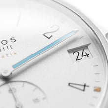 Lade das Bild in den Galerie-Viewer, NOMOS Glashütte - Tangente Sport neomatik 42 Datum 580
